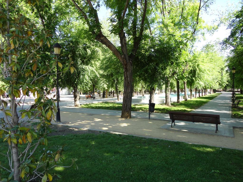 Hostal Gran Via Pinto Dış mekan fotoğraf