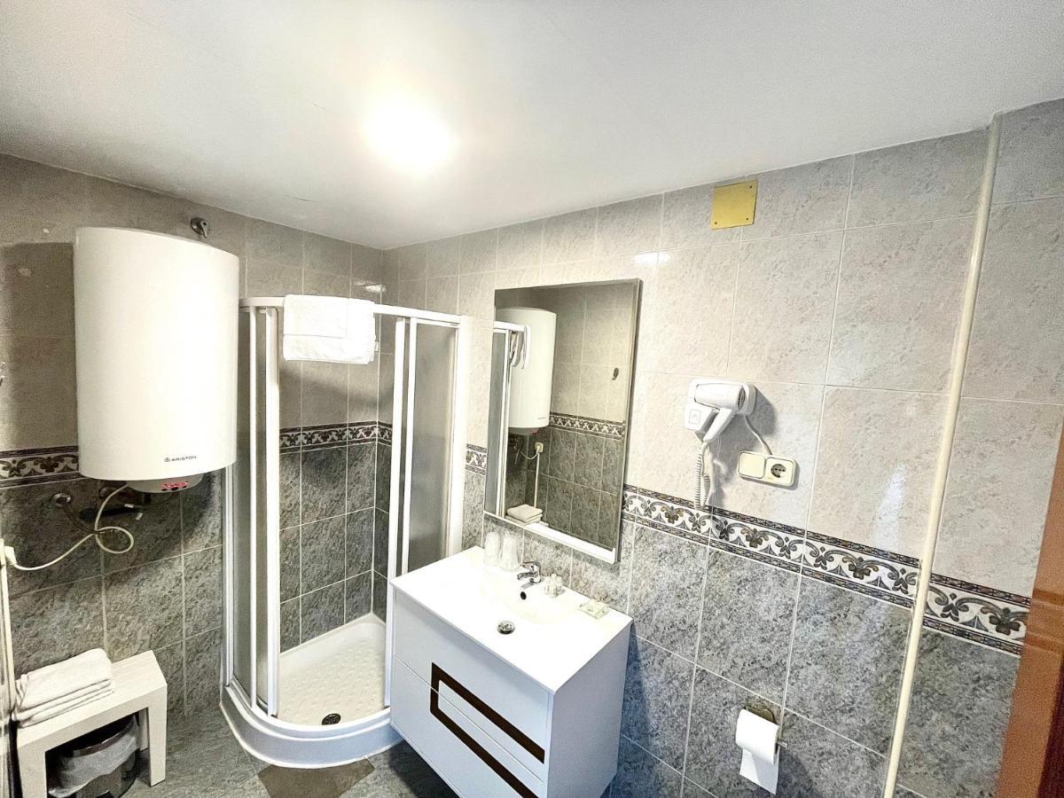Hostal Gran Via Pinto Dış mekan fotoğraf