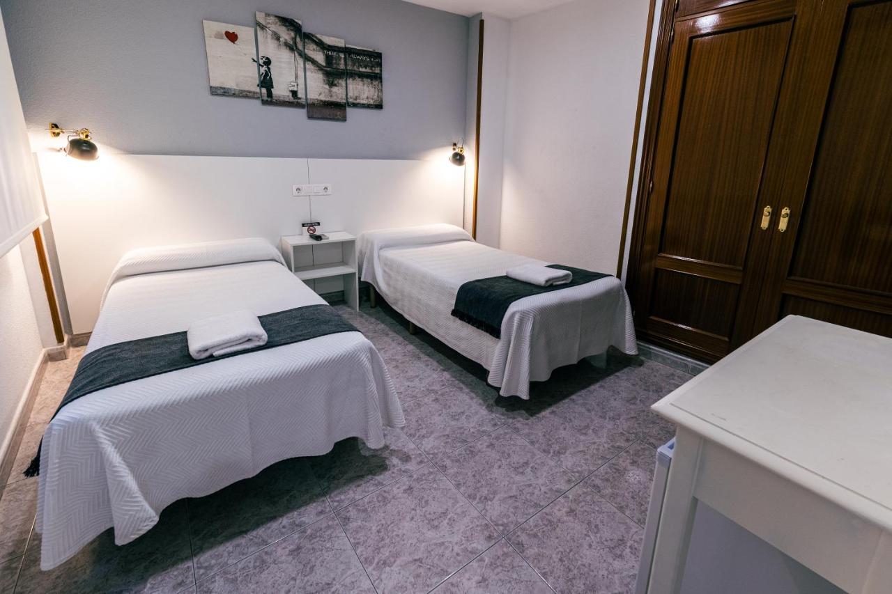 Hostal Gran Via Pinto Dış mekan fotoğraf