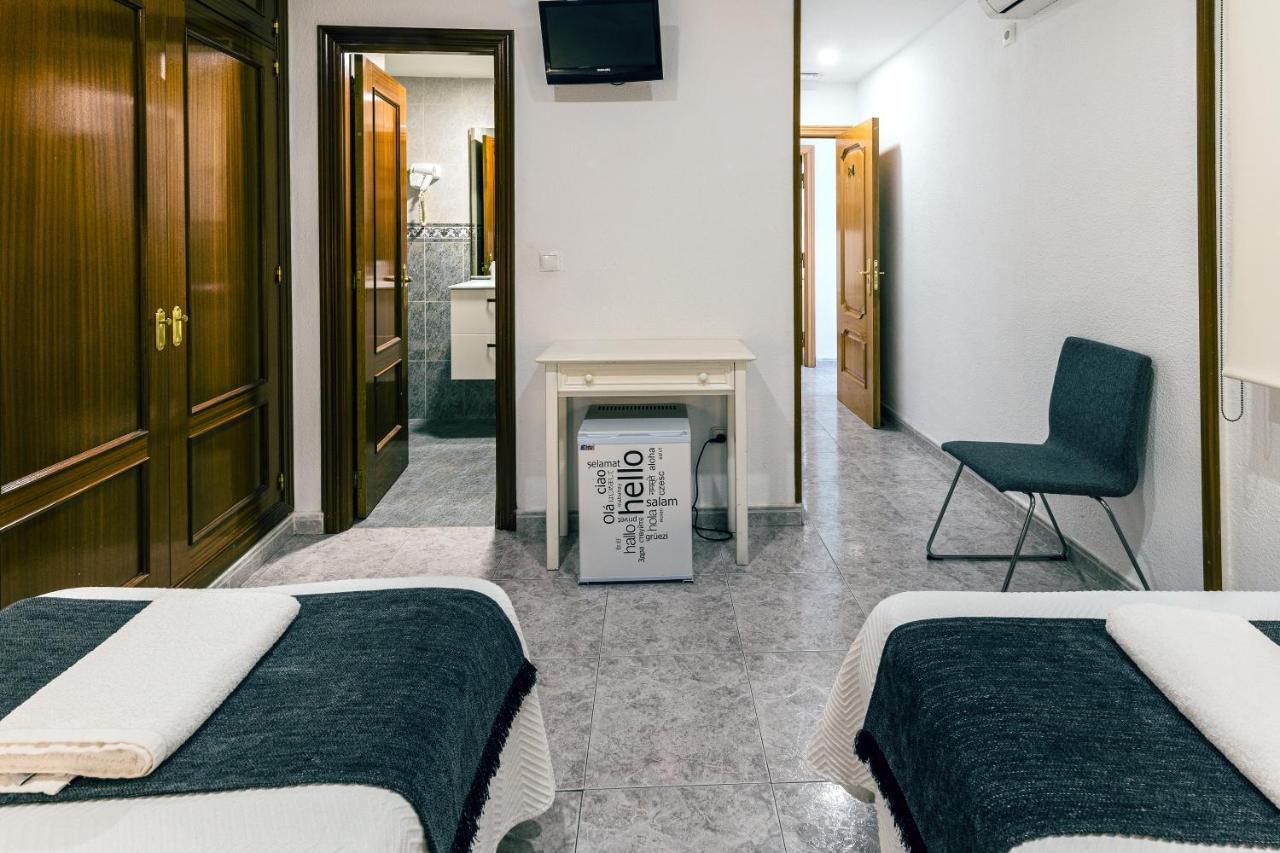 Hostal Gran Via Pinto Dış mekan fotoğraf