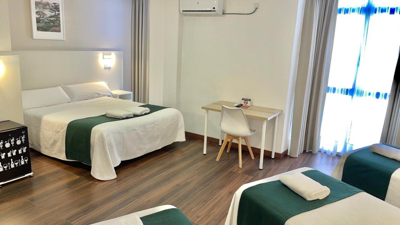 Hostal Gran Via Pinto Dış mekan fotoğraf