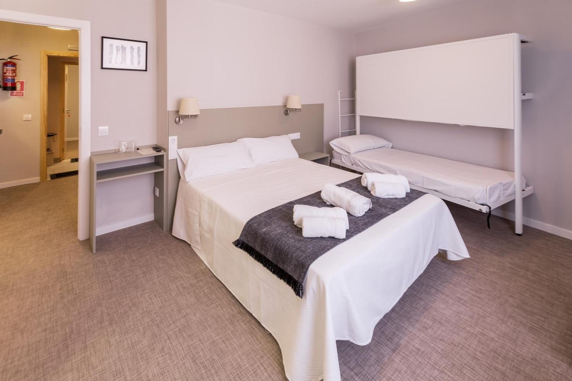 Hostal Gran Via Pinto Dış mekan fotoğraf