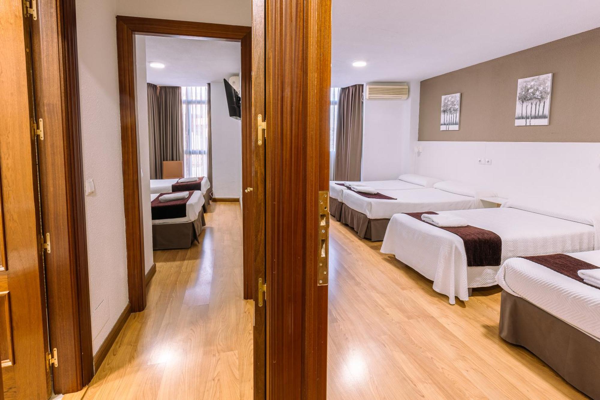 Hostal Gran Via Pinto Dış mekan fotoğraf