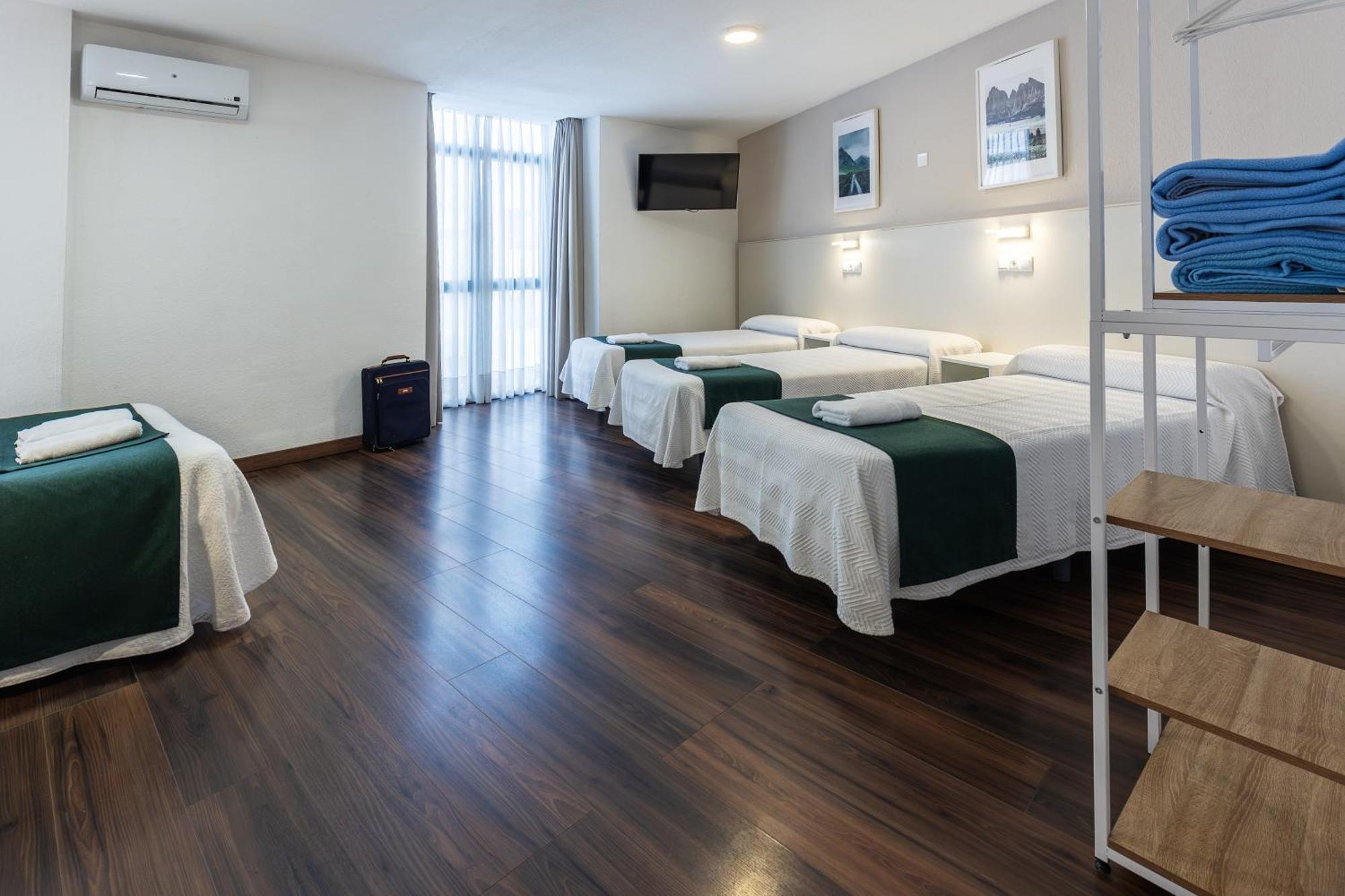 Hostal Gran Via Pinto Dış mekan fotoğraf