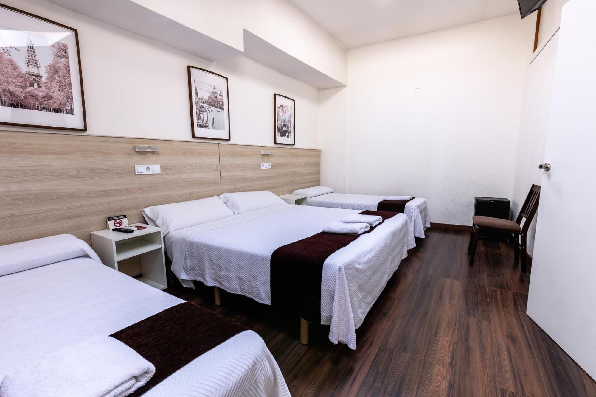 Hostal Gran Via Pinto Dış mekan fotoğraf