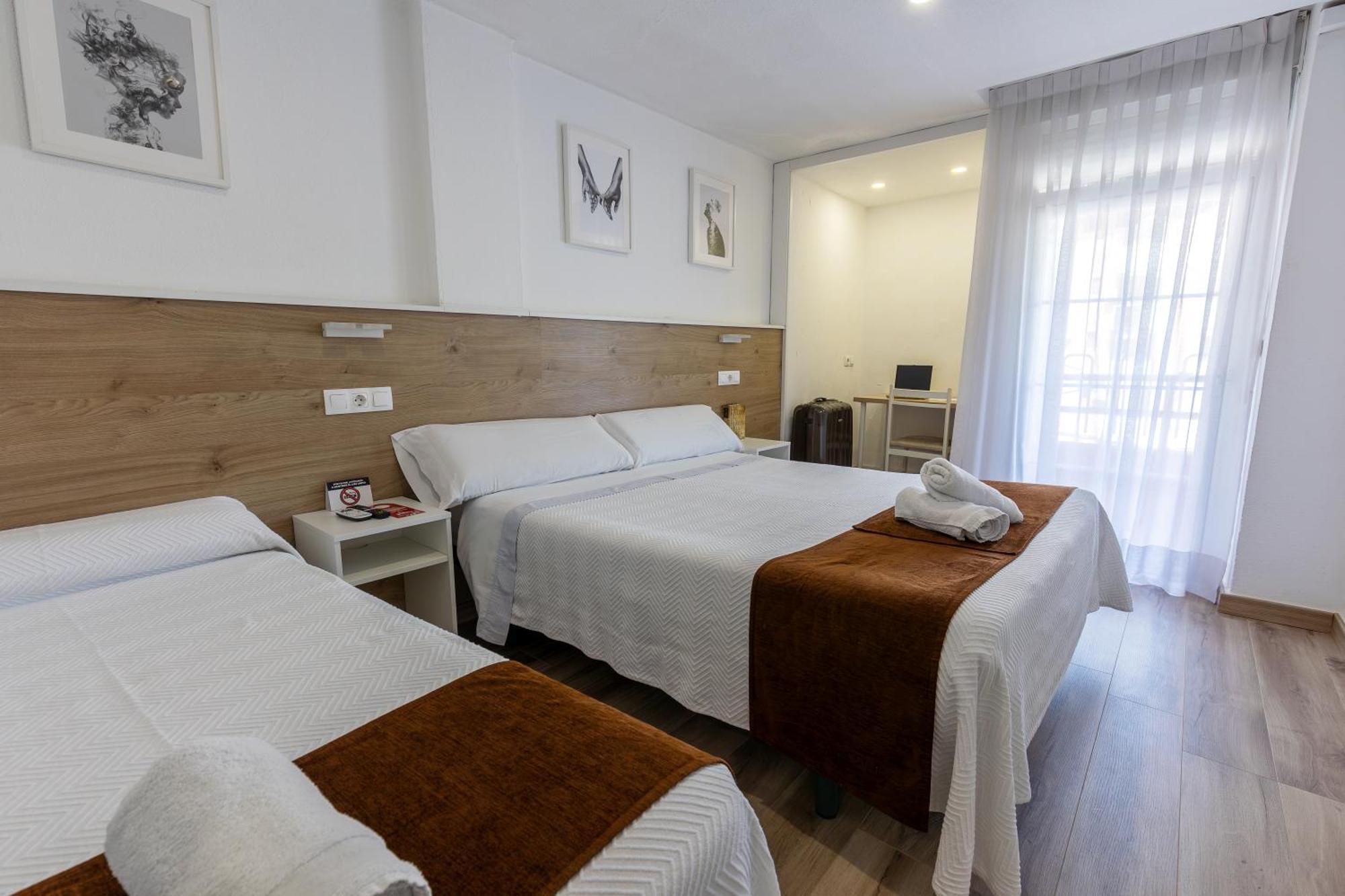 Hostal Gran Via Pinto Dış mekan fotoğraf