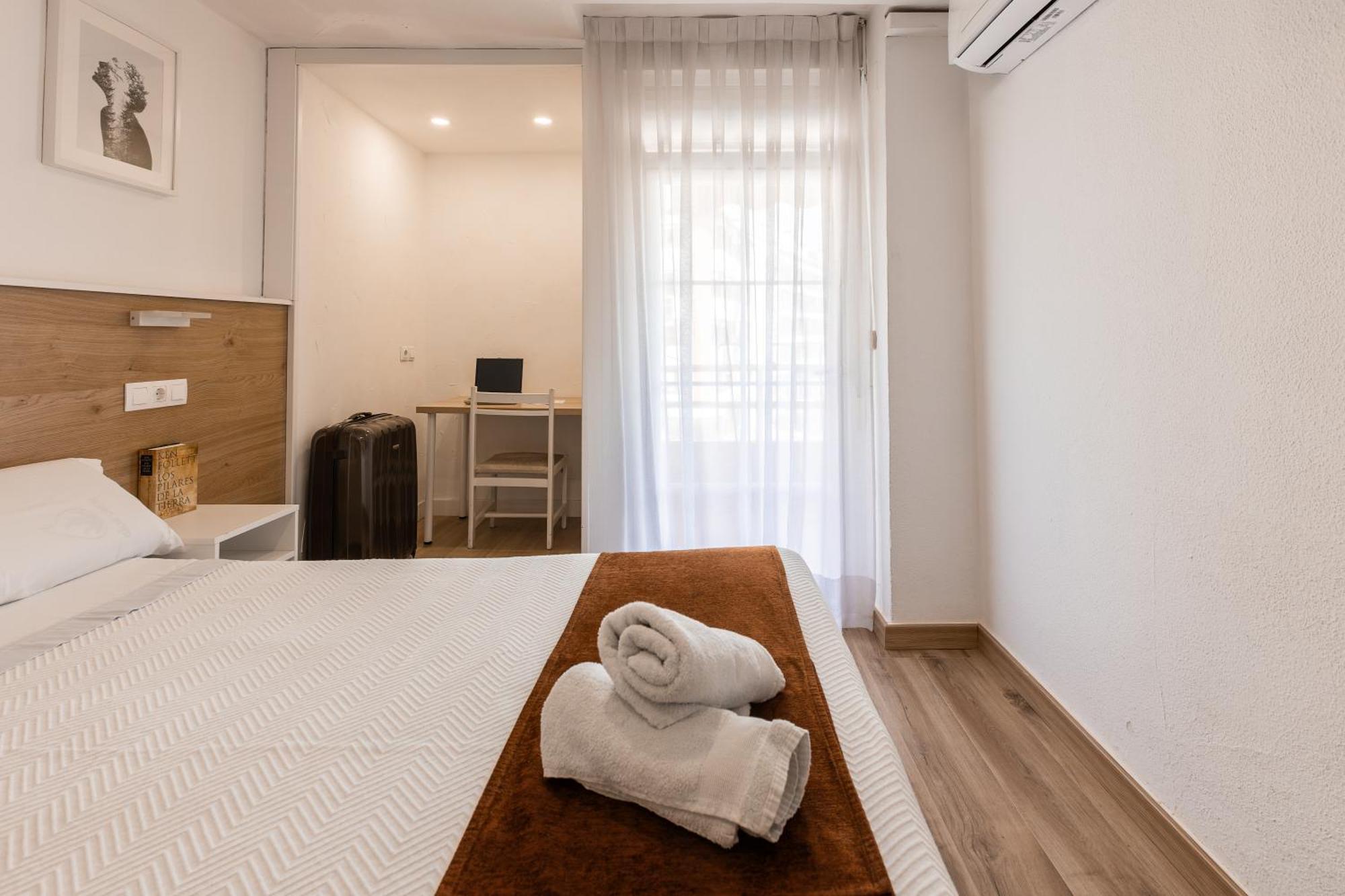 Hostal Gran Via Pinto Dış mekan fotoğraf