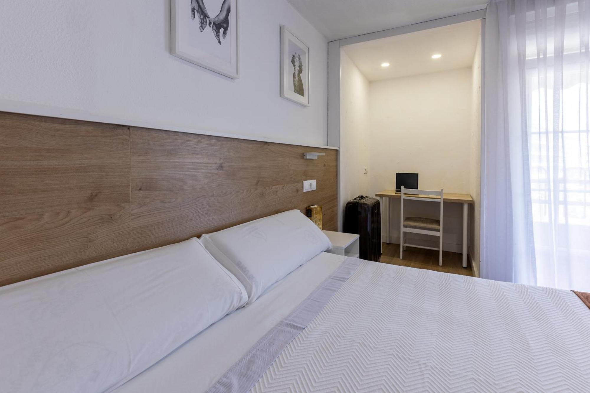 Hostal Gran Via Pinto Dış mekan fotoğraf